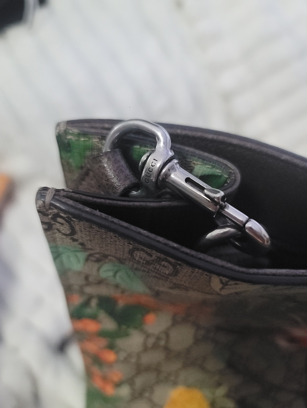 Gucci Tian Soft GG Supreme Tote - Picture 12 of 15